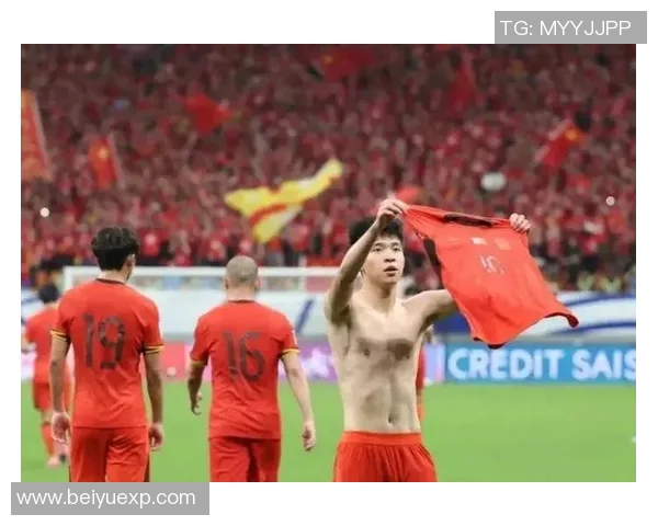 中国足球新生代球星崛起带动国内足球未来新希望与发展趋势